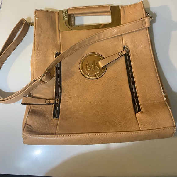 Michael Kors bag - Picture 1 of 5